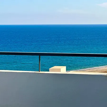 Casa Marvista Penthouse Apartment